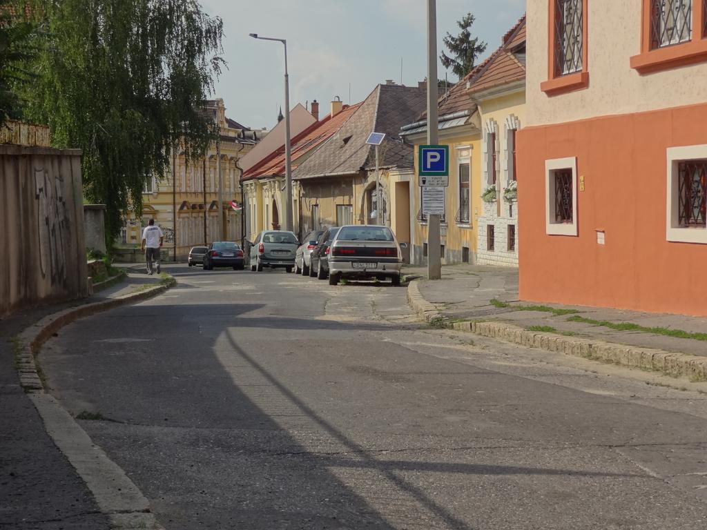 Dia Apartman Miskolc Luaran gambar